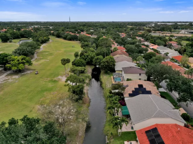 Продажа дома по адресу 3460 Dunes Vista Drive - фото 8984871