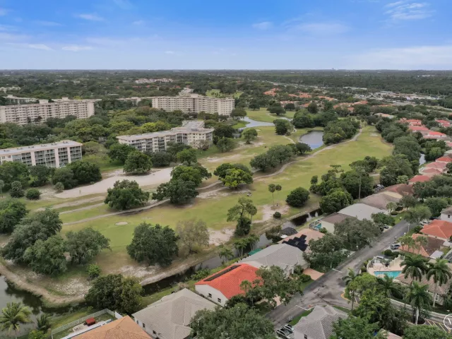 Продажа дома по адресу 3460 Dunes Vista Drive - фото 8984873
