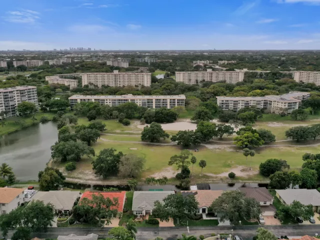 Продажа дома по адресу 3460 Dunes Vista Drive - фото 8984874