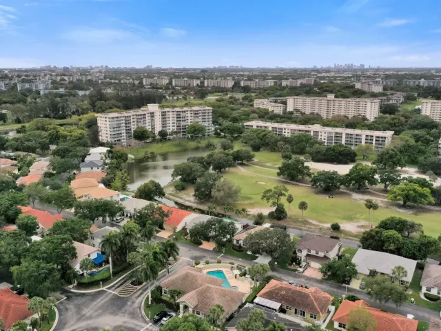Продажа дома по адресу 3460 Dunes Vista Drive - фото 8984875