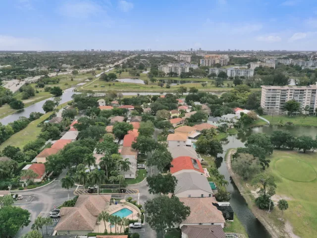 Продажа дома по адресу 3460 Dunes Vista Drive - фото 8984876