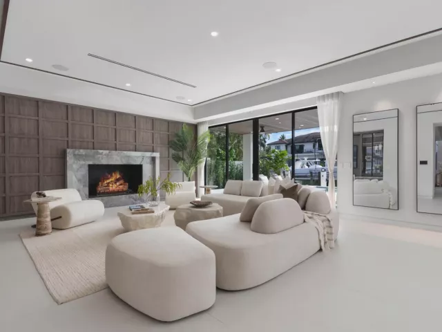 Продажа дома по адресу 441 Isle Of Palms Drive - фото 9375250