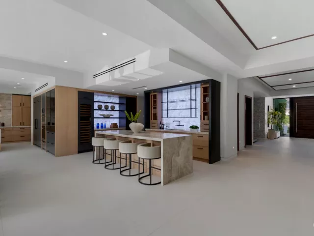 Продажа дома по адресу 441 Isle Of Palms Drive - фото 9375252