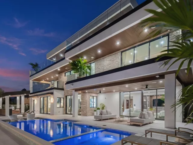 Продажа дома по адресу 441 Isle Of Palms Drive - фото 9375228