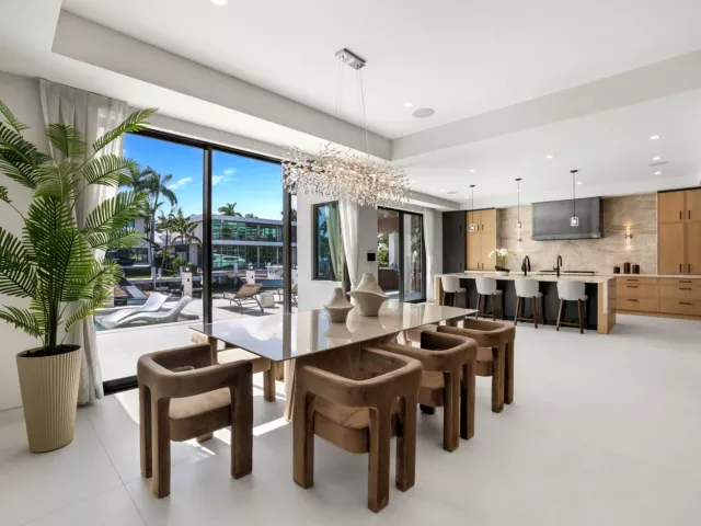 Продажа дома по адресу 441 Isle Of Palms Drive - фото 9375256