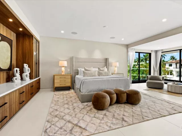 Продажа дома по адресу 441 Isle Of Palms Drive - фото 9375267