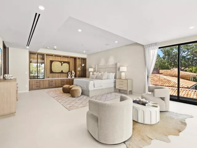 Продажа дома по адресу 441 Isle Of Palms Drive - фото 9375268