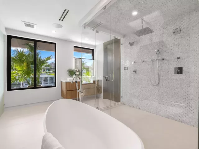 Продажа дома по адресу 441 Isle Of Palms Drive - фото 9375275