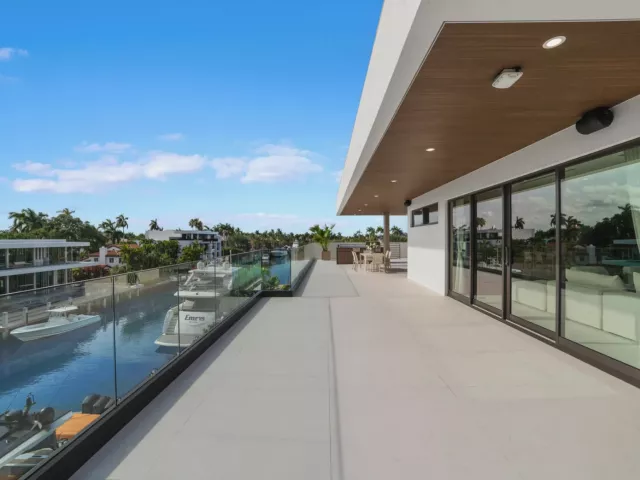 Продажа дома по адресу 441 Isle Of Palms Drive - фото 9375292