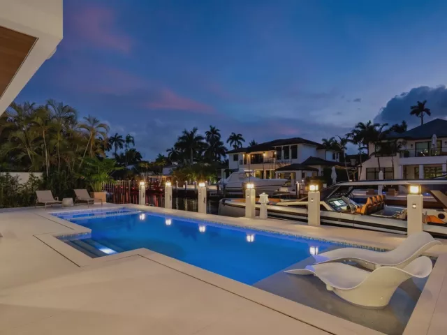 Продажа дома по адресу 441 Isle Of Palms Drive - фото 9375299