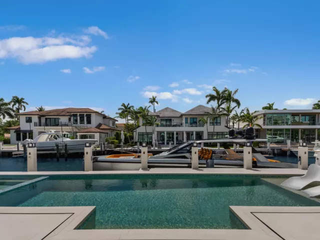 Продажа дома по адресу 441 Isle Of Palms Drive - фото 9375301