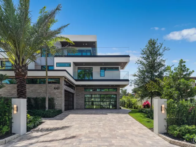 Продажа дома по адресу 441 Isle Of Palms Drive - фото 9375233