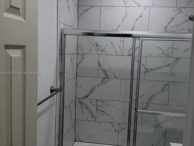 Продажа дома по адресу 598 NW 53rd St - фото 7608792