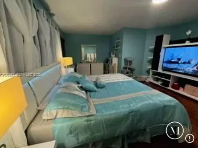 Продажа дома по адресу 13216 SW 10th Ter - фото 7609424