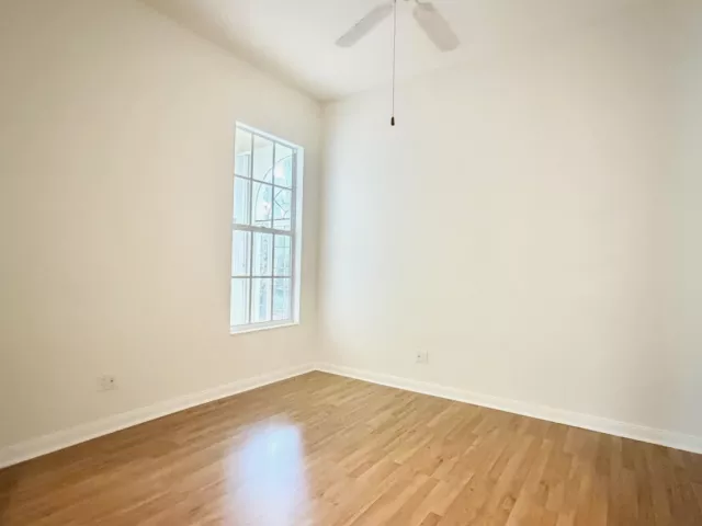 Продажа дома по адресу 2704 Irma Lake Drive - фото 8881424
