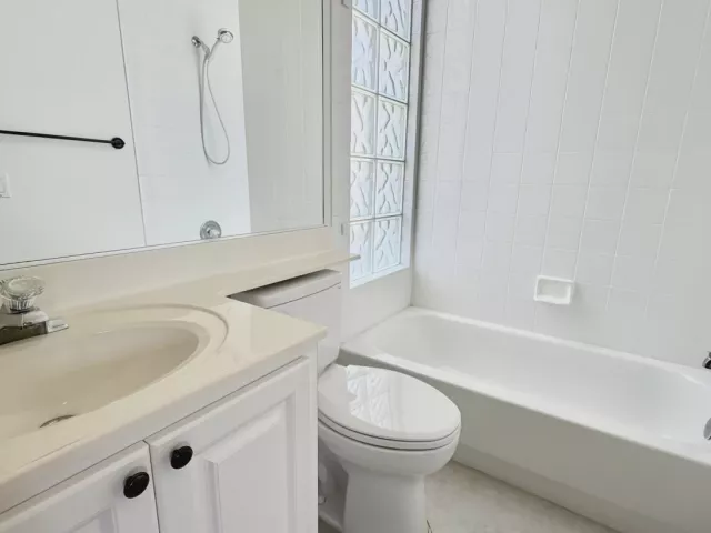 Продажа дома по адресу 2704 Irma Lake Drive - фото 8881425
