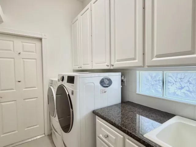 Продажа дома по адресу 2704 Irma Lake Drive - фото 8881427