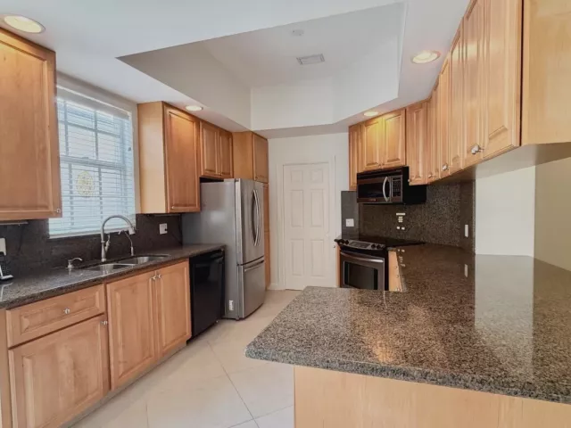 Продажа дома по адресу 2704 Irma Lake Drive - фото 8881417