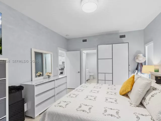 Продажа дома по адресу 1064 NW 97th Ave 219 - фото 9249542