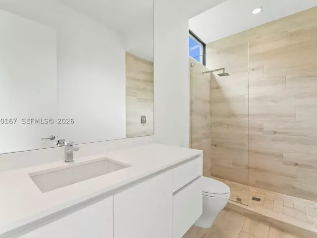 Продажа дома по адресу 4232 E Tradewinds Ave - фото 9350630