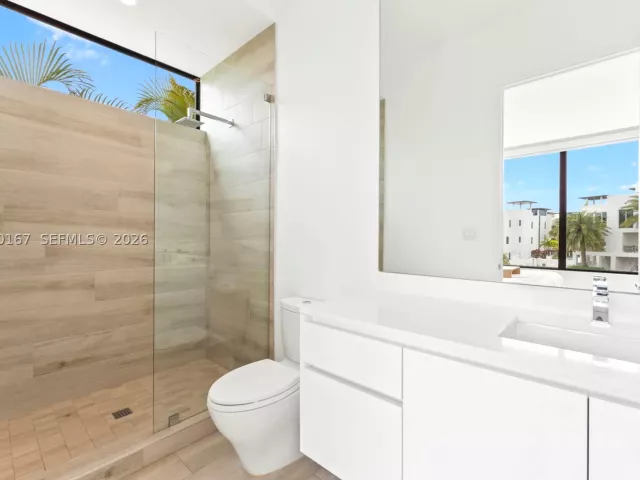 Продажа дома по адресу 4232 E Tradewinds Ave - фото 9350633