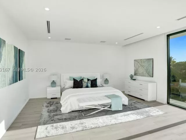 Продажа дома по адресу 4232 E Tradewinds Ave - фото 9350638