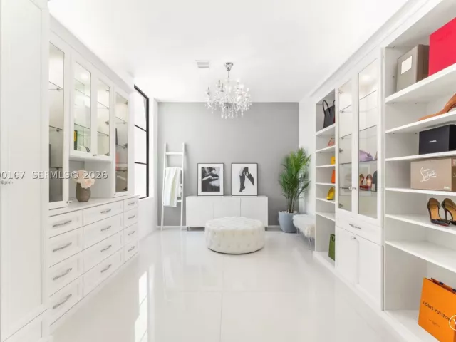Продажа дома по адресу 4232 E Tradewinds Ave - фото 9350642