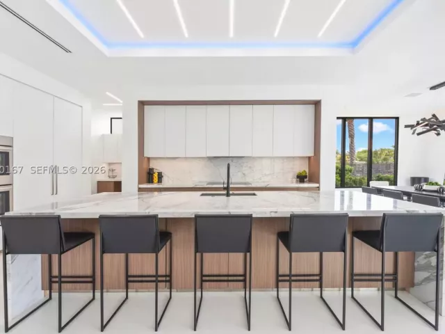 Продажа дома по адресу 4232 E Tradewinds Ave - фото 9350612