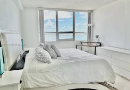 Квартира #1232S