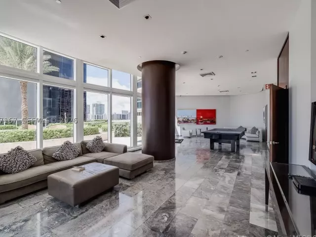 Квартира в аренду номер2305 - фото 9121678