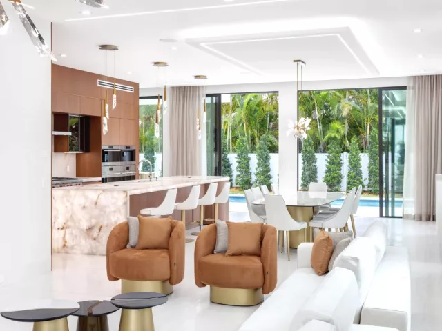Продажа дома по адресу 310 NE 2nd Street - фото 9310995