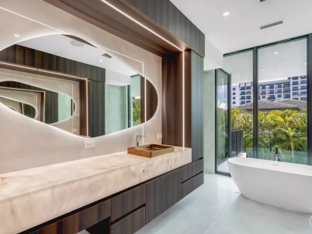 Продажа дома по адресу 310 NE 2nd Street - фото 9311009