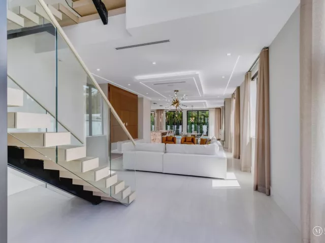 Продажа дома по адресу 310 NE 2nd Street - фото 9310983