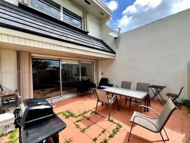 Дом в аренду по адресу 8114 SW 81st Ter - фото 7615774