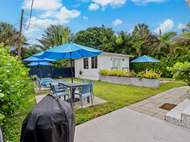 Продажа дома по адресу 3305 NE 16th Court - фото 8128718