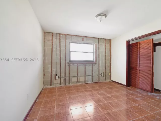 Продажа дома по адресу 20000 SW 216th St - фото 9088215