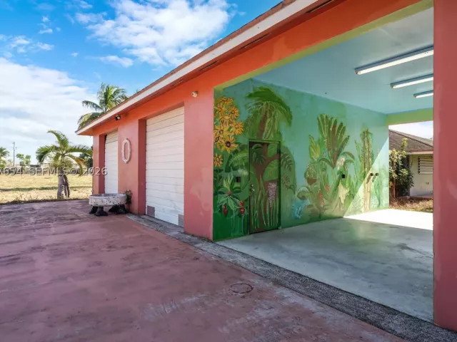 Продажа дома по адресу 20000 SW 216th St - фото 9088222