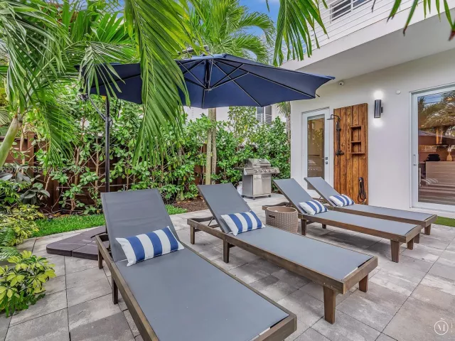 Продажа дома по адресу 1808 Coral Ridge Dr - фото 7617006