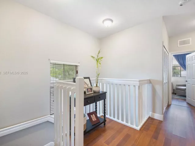 Продажа дома по адресу 8070 NW 108th Pl - фото 7617407