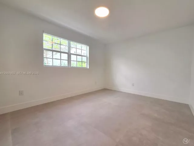 Продажа дома по адресу 4008 Greenwood Ave - фото 7617447