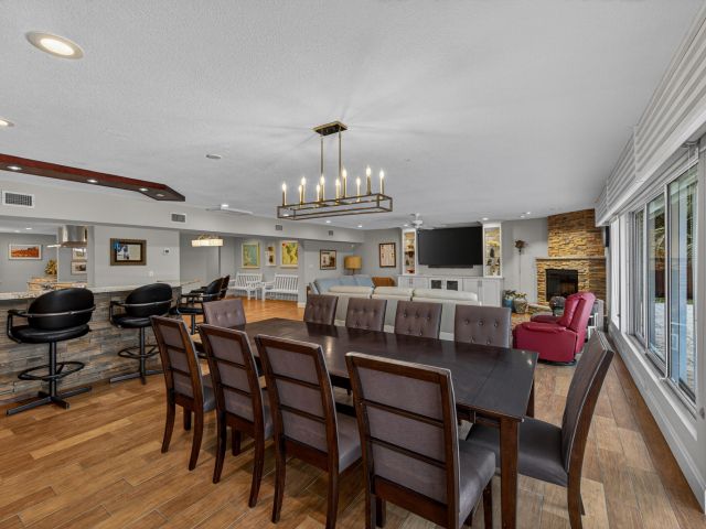 Продажа дома по адресу 2535 SW 30th Terrace - фото 8157510