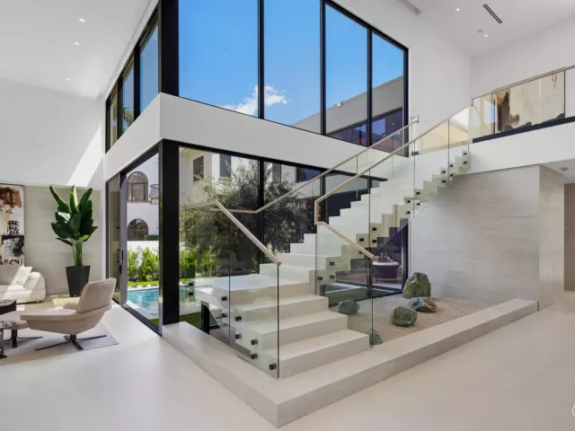 Продажа дома по адресу 1351 Cocoanut Road - фото 8920494