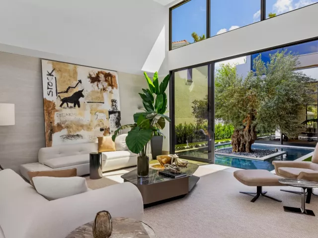 Продажа дома по адресу 1351 Cocoanut Road - фото 8920496