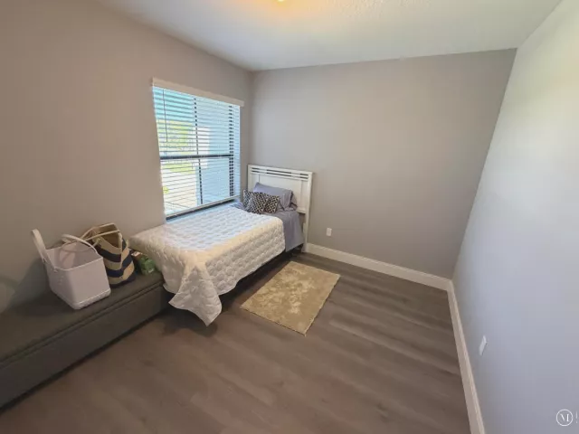 Продажа дома по адресу 178 SE 5th Court SE - фото 8966613
