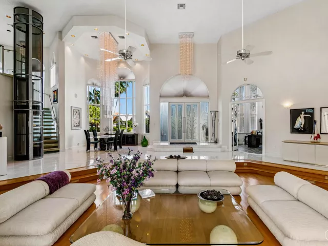 Продажа дома по адресу 7173 Montrico Drive - фото 9034861