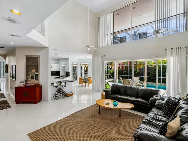 Продажа дома по адресу 7173 Montrico Drive - фото 9034872