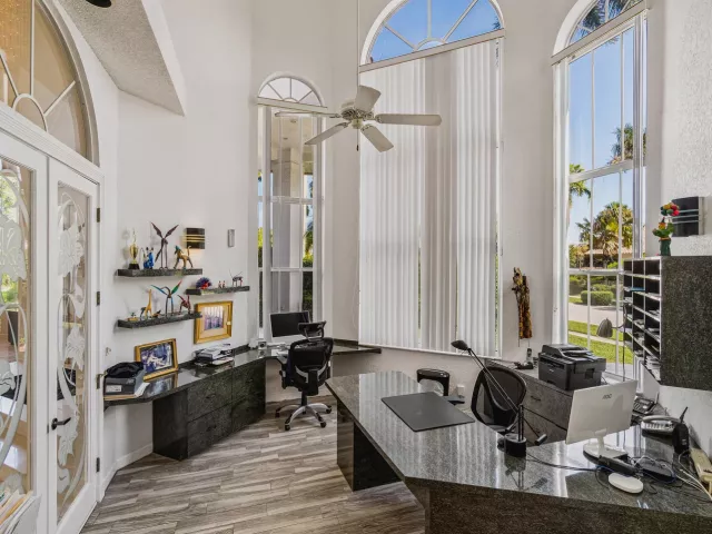 Продажа дома по адресу 7173 Montrico Drive - фото 9034873