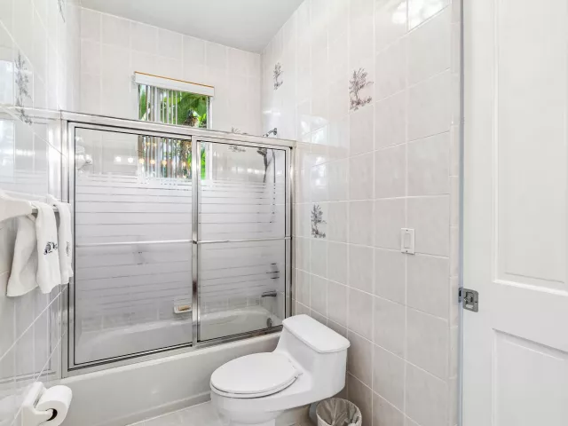 Продажа дома по адресу 7173 Montrico Drive - фото 9034875