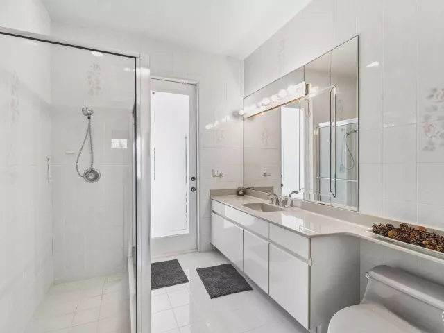 Продажа дома по адресу 7173 Montrico Drive - фото 9034880