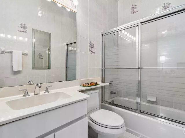 Продажа дома по адресу 7173 Montrico Drive - фото 9034884